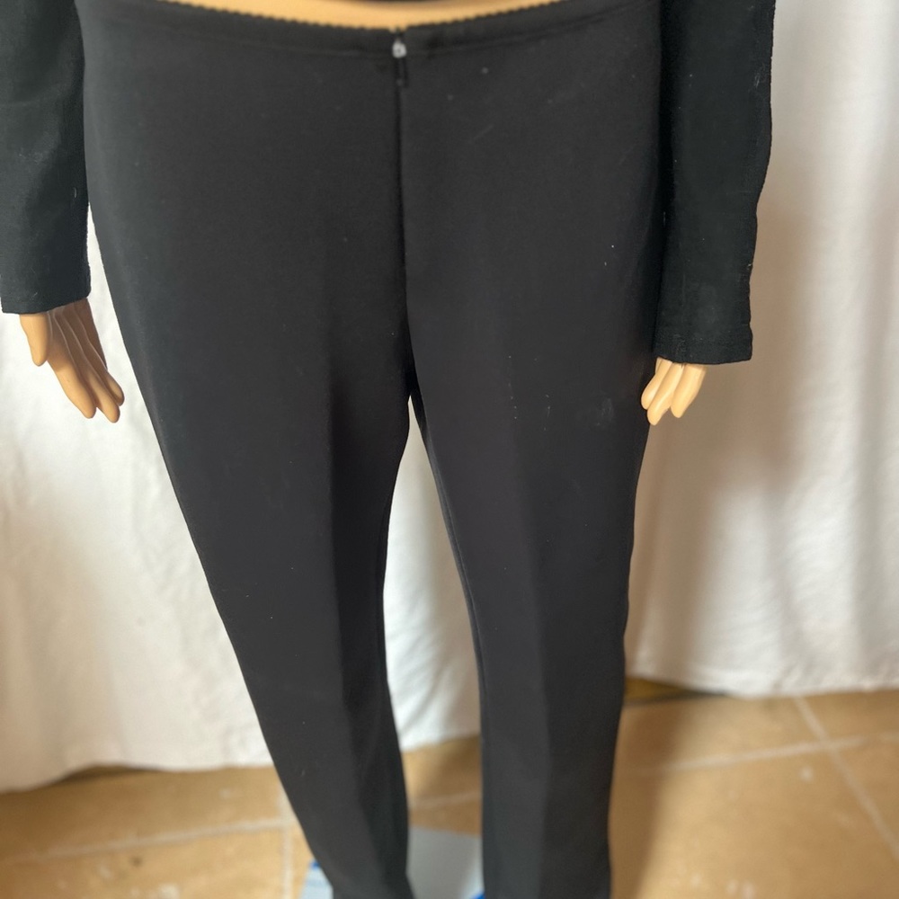 Black stretchy pants